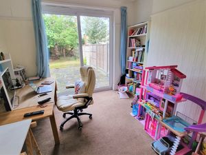 Dining Room- click for photo gallery